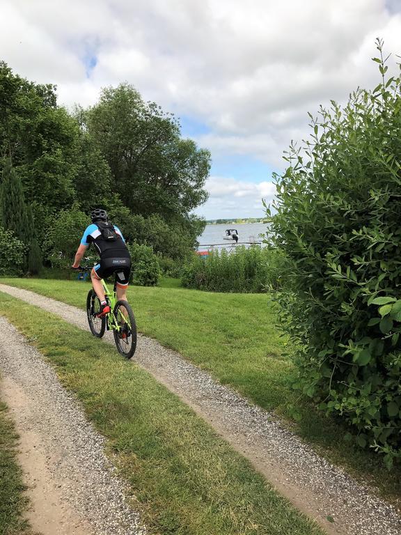 Ferienanlage Mueritz Seeromantik Sietow Dorf Esterno foto